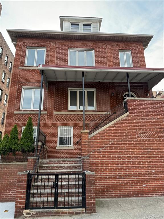 3179 Rochambeau Avenue Bronx, NY 10467 - Photo 6 of 7 View of property