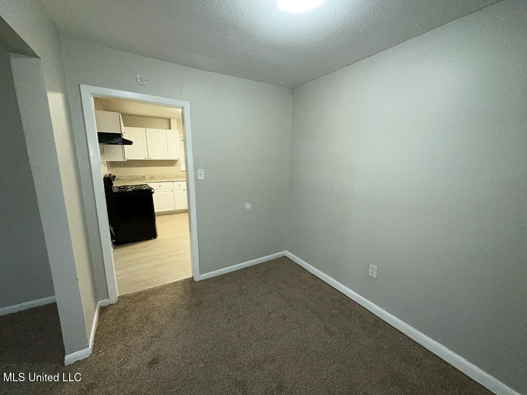 351 Lawrence Road Jackson, MS 39206 - Photo 6 of 15 2025_03_03_16_05_56