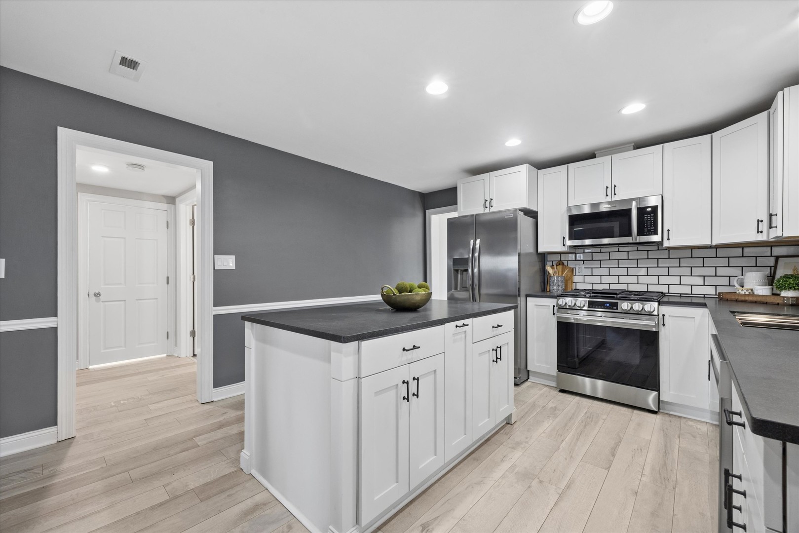 806 Walnut Street Batavia, IL 60510 - Photo 11 of 31