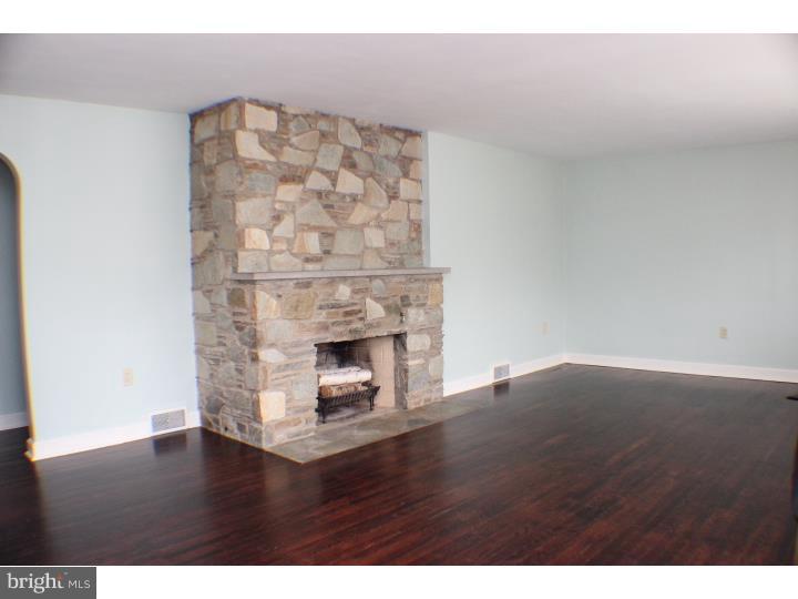 90 Edinburg Road Hamilton, NJ 08619 - Photo 2 of 12 Living Room
