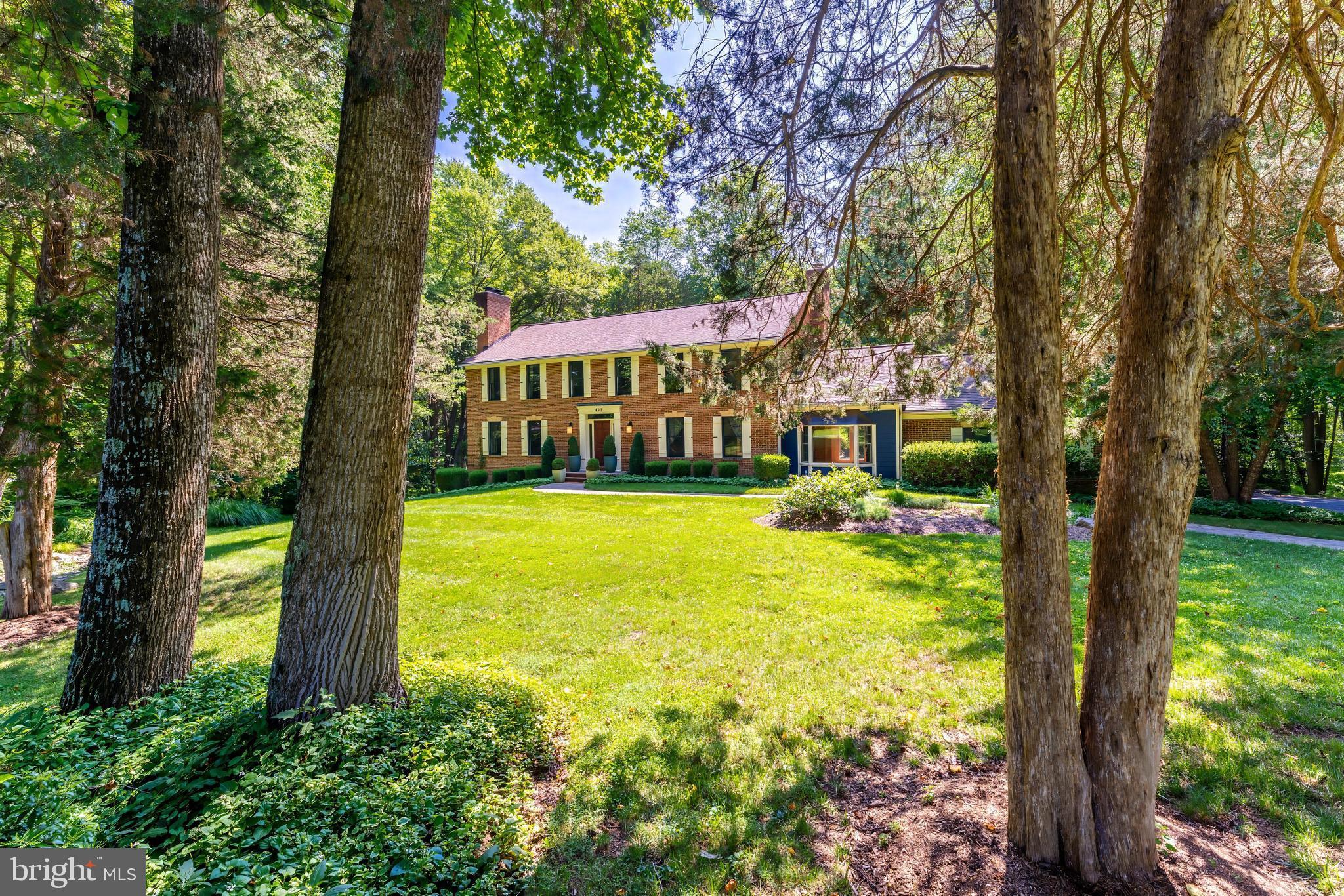 401 Seneca Road Great Falls, VA 22066 - Photo 2 of 16 Gallery Image 2