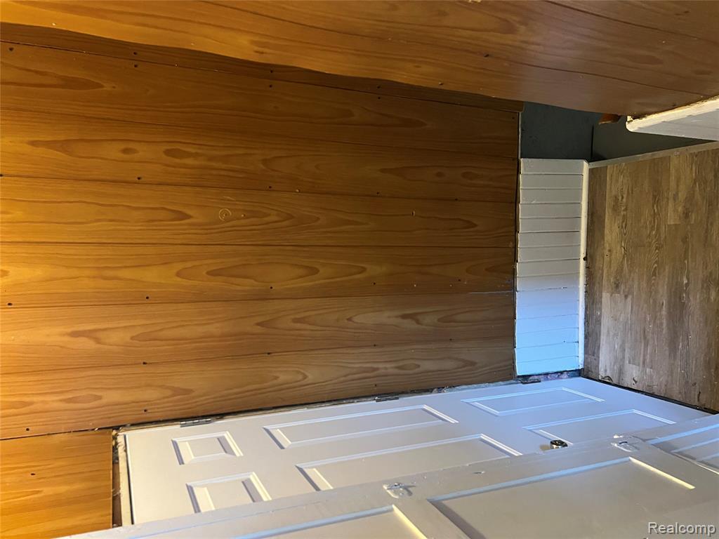 936 Stocker Avenue Flint, MI 48503 - Photo 12 of 15