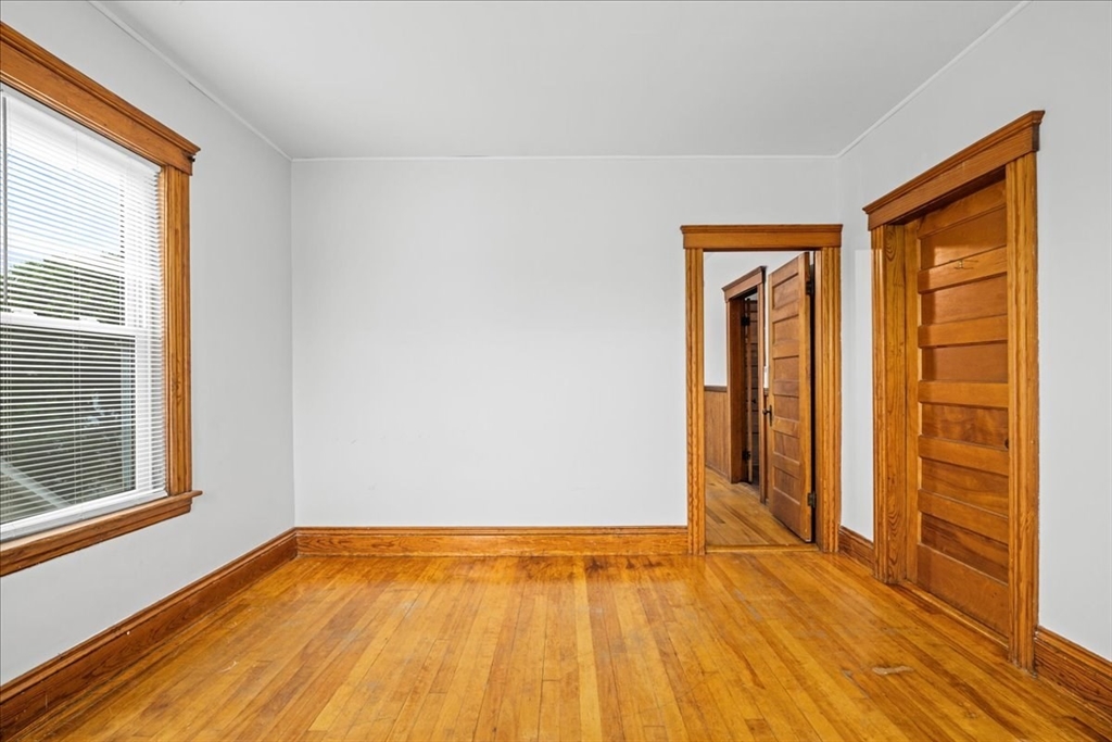 29 Tatman Street Worcester, MA 01607 - Photo 3 of 42