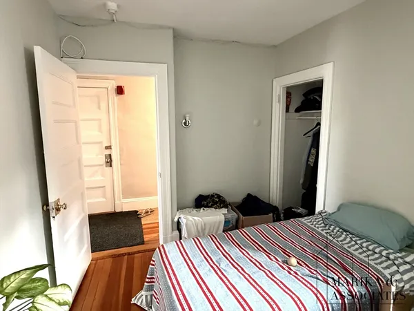$4,095 | 108 Winthrop Road, Unit 6, Brookline, MA 02445