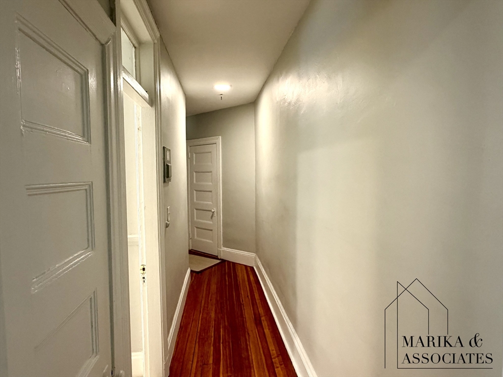 108 Winthrop Road, Unit 6 Brookline, MA 02445 - Photo 9 of 19