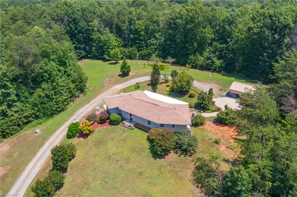 2559 Turner Road Reidsville, NC 27320 - Photo 9 of 48 Gallery Image 9