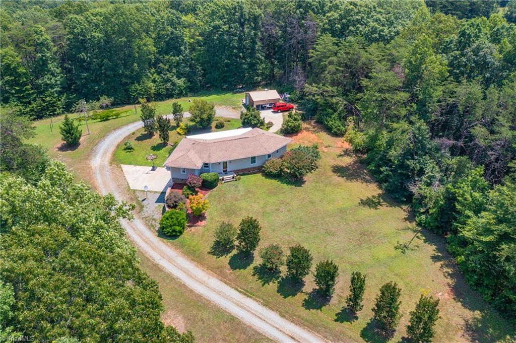 2559 Turner Road Reidsville, NC 27320 - Photo 10 of 48 Gallery Image 10
