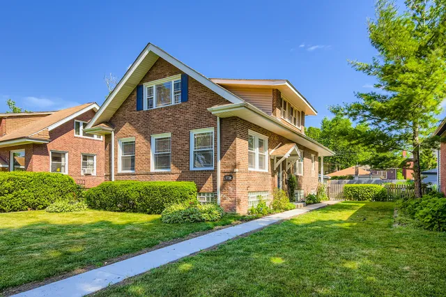 $649,900 | 1726 West 106th Street, Chicago, IL 60643