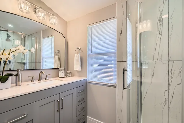 $649,900 | 1726 West 106th Street, Chicago, IL 60643