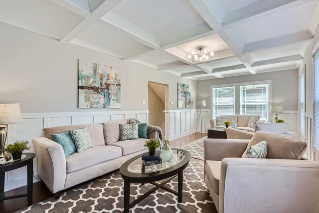 $649,900 | 1726 West 106th Street, Chicago, IL 60643