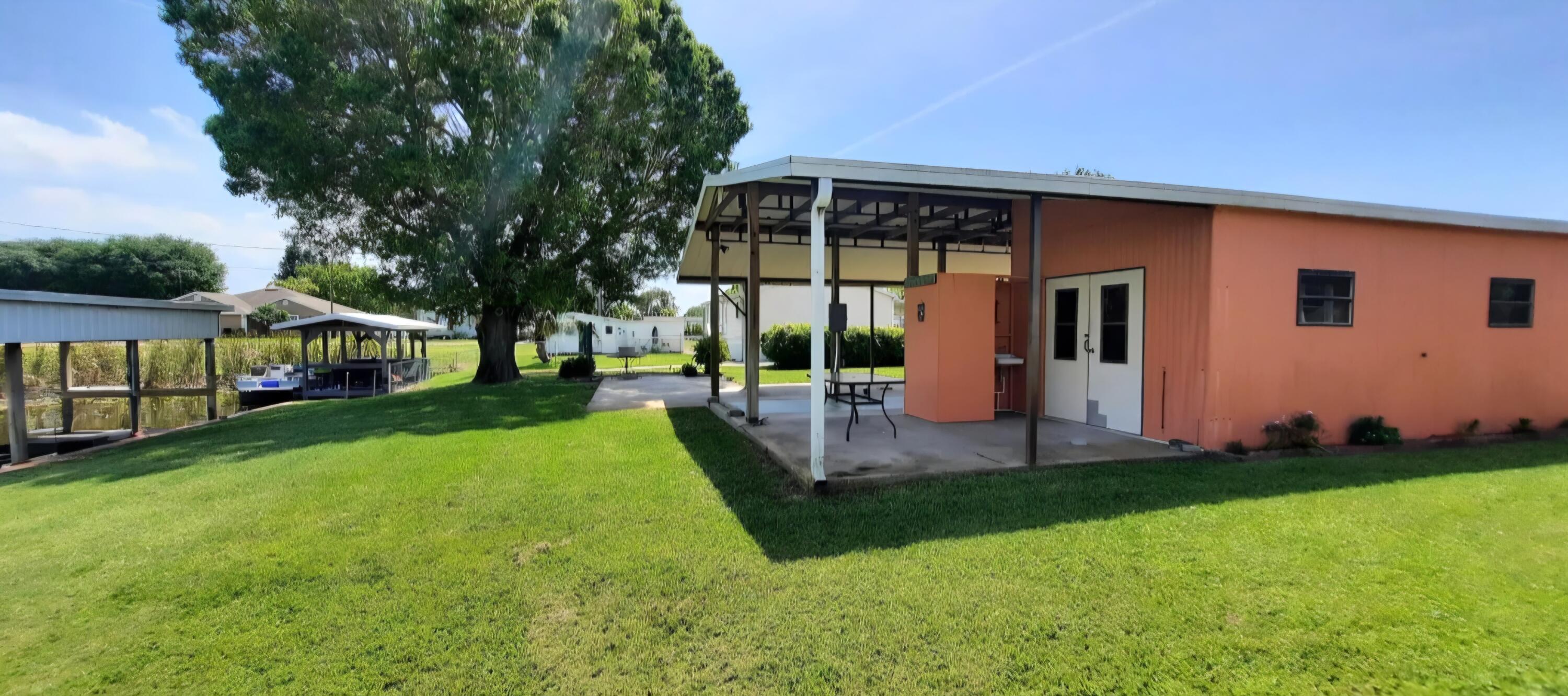 1157 24 Street Okeechobee, FL 34974 - Photo 4 of 46 Screenshot_20260209_141946_realtorcom