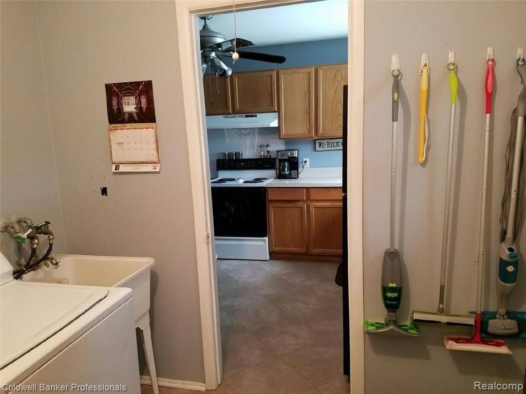 47401 Roland Street Utica, MI 48317 - Photo 16 of 20 17.jpg