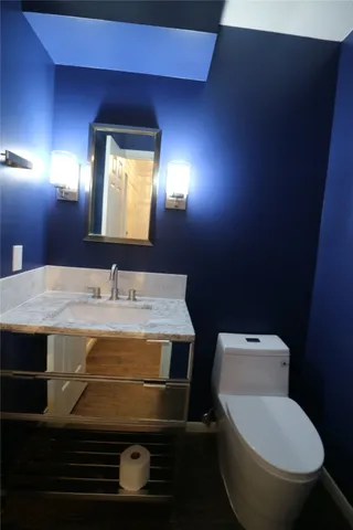 $2,400 | 9939 Kemp Forest Drive, Houston, TX 77080