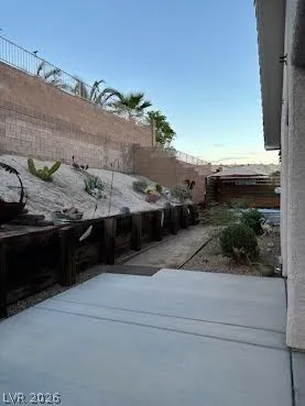 $379,900 | 2146 Dillons Cove Drive, Laughlin, NV 89029