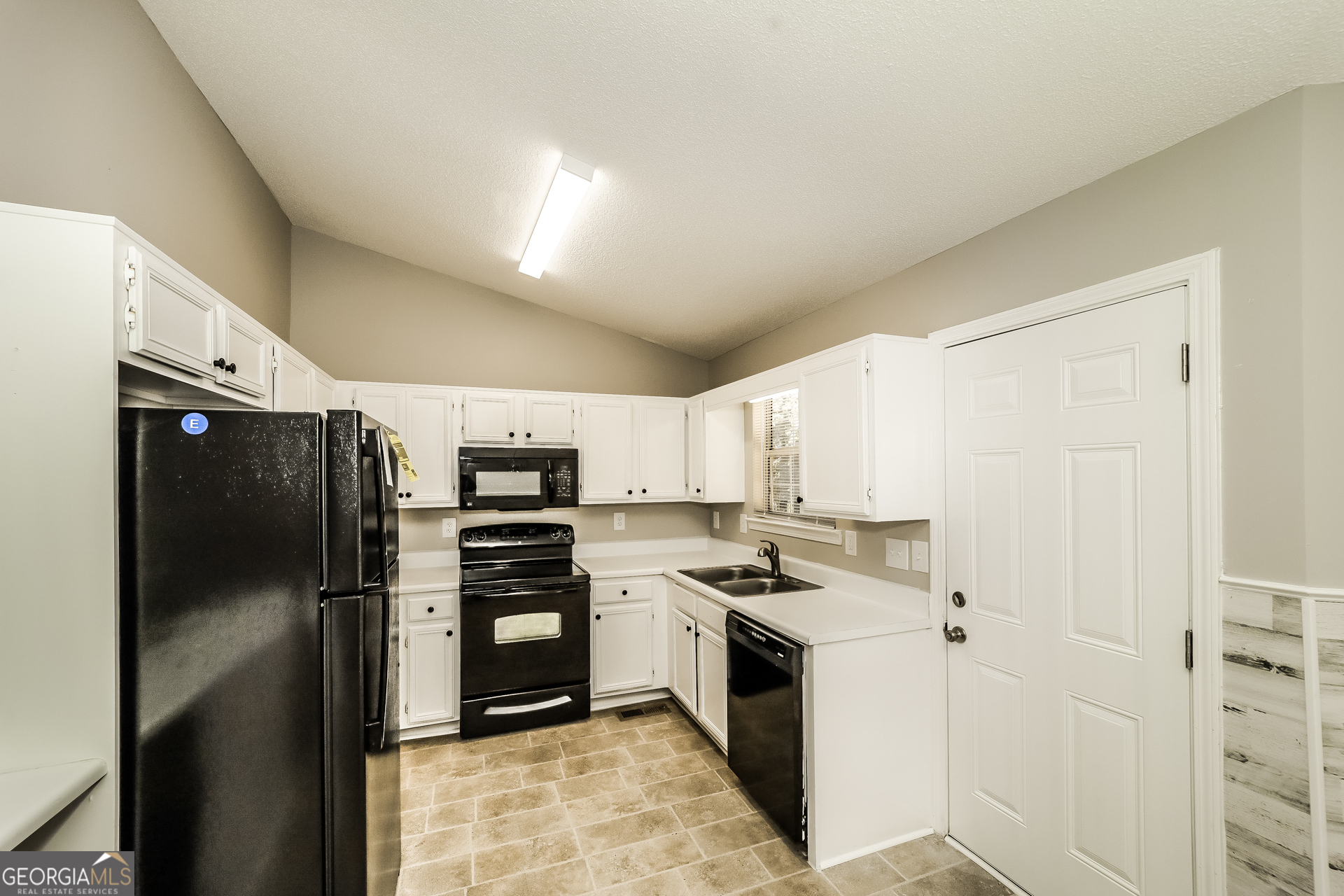 33 Daisy Lane Villa Rica, GA 30180 - Photo 4 of 17