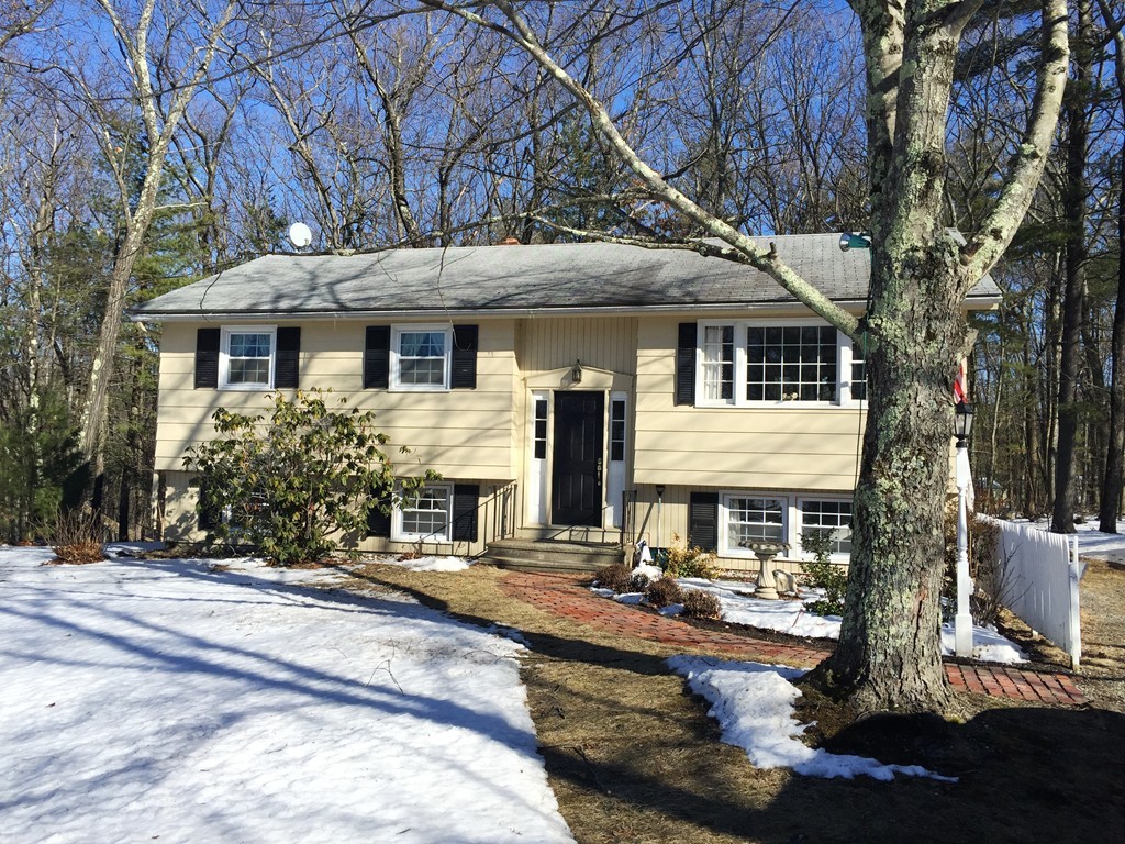 8 Sleigh Road Chelmsford, MA 01824 - Photo 1 of 6 Gallery Image 1