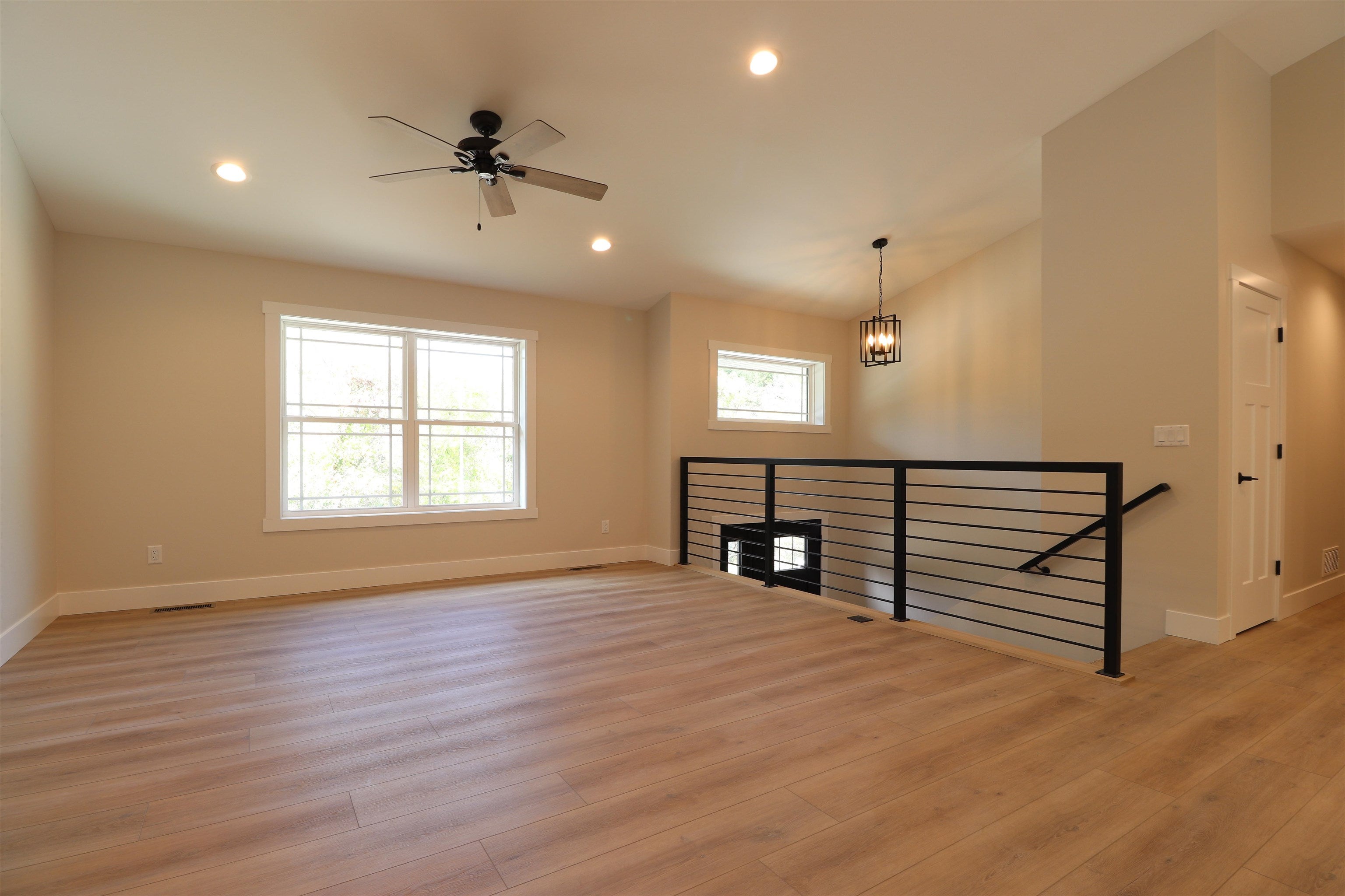 3030 Helen Ridge Court Dubuque, IA 52001 - Photo 12 of 32 Gallery Image 12