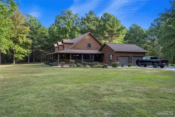 $1 | 13602 Greenbriar Road, Carterville, IL 62918