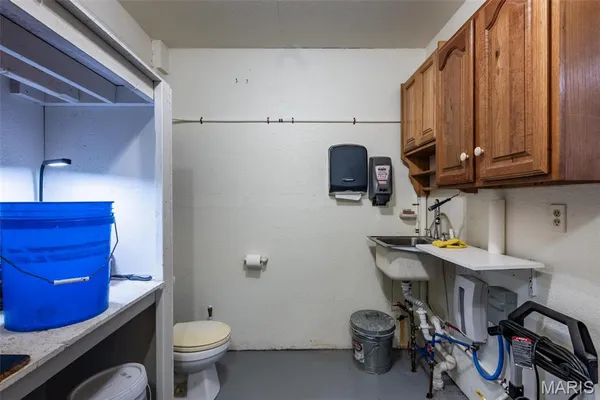 $1 | 13602 Greenbriar Road, Carterville, IL 62918