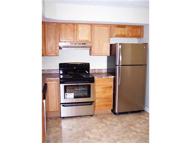 8310 Thompson Road Indianapolis, IN 46239 - Photo 5 of 11 Gallery Image 5
