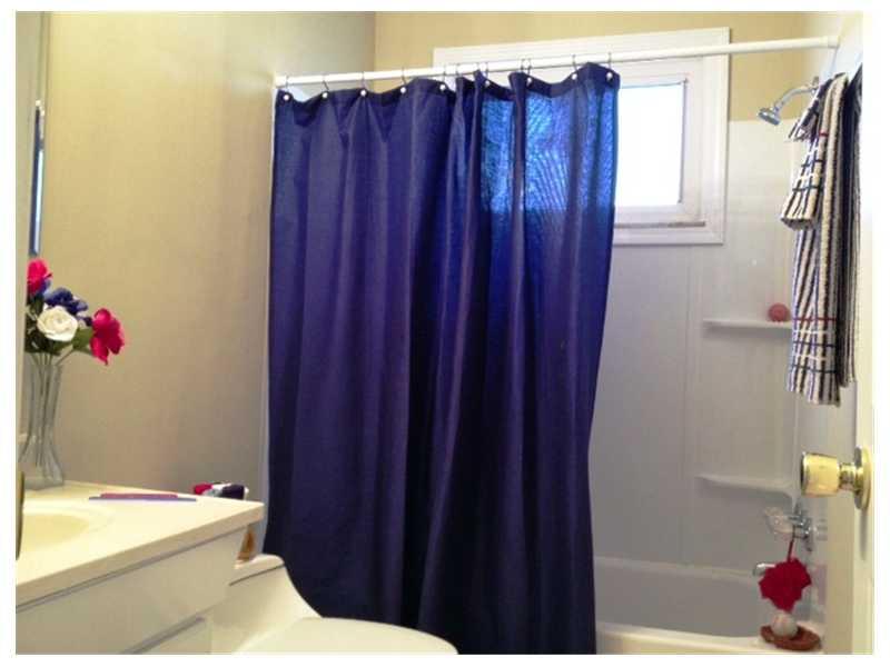 8310 Thompson Road Indianapolis, IN 46239 - Photo 6 of 11 Gallery Image 6