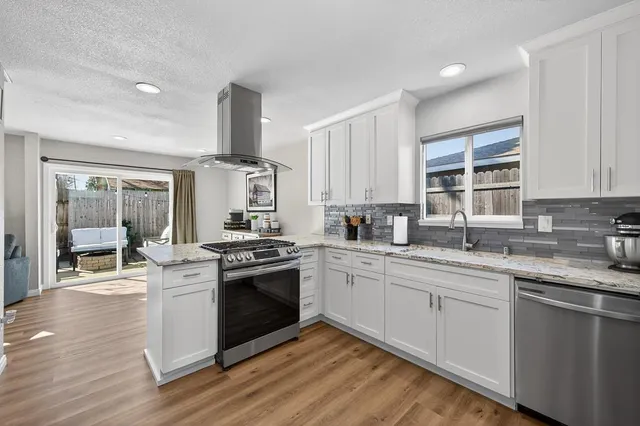 $529,000 | 5825 Merlindale Drive, Citrus Heights, CA 95610