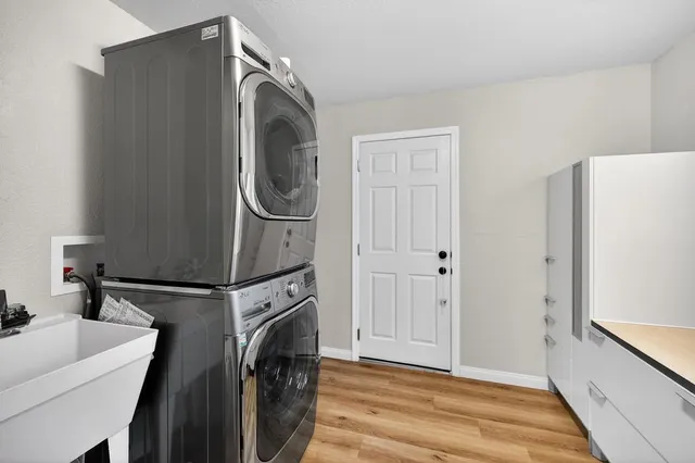 $529,000 | 5825 Merlindale Drive, Citrus Heights, CA 95610