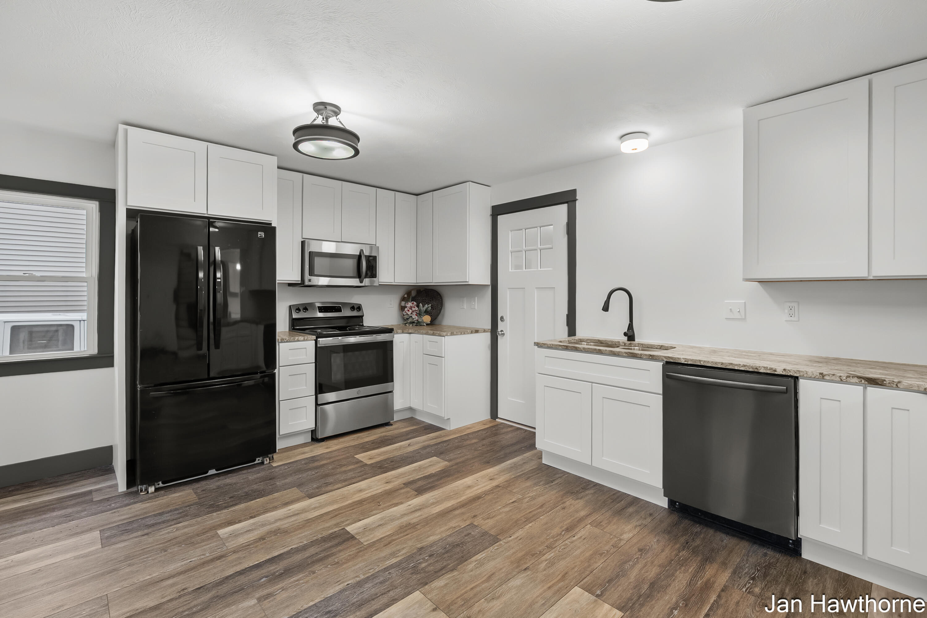 403 West Mill Street Hastings, MI 49058 - Photo 10 of 40 Mill St W 403 Hastings 49058-9