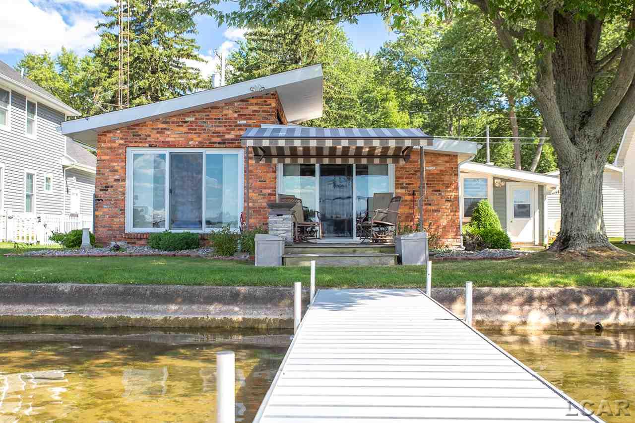 5440 Pleasant Valley Road Manitou Beach, MI 49253 - Photo 1 of 25 Lakeside