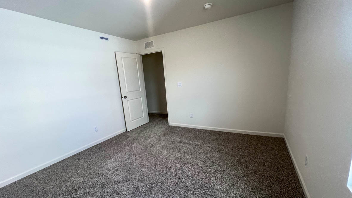 5055 Linden Road Racine, WI 53403 - Photo 4 of 32 Gallery Image 4