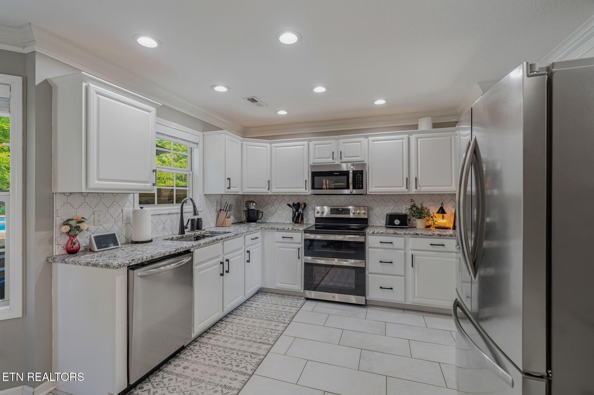 1645 Dempsey Road Knoxville, TN 37932 - Photo 12 of 49 Gallery Image 12
