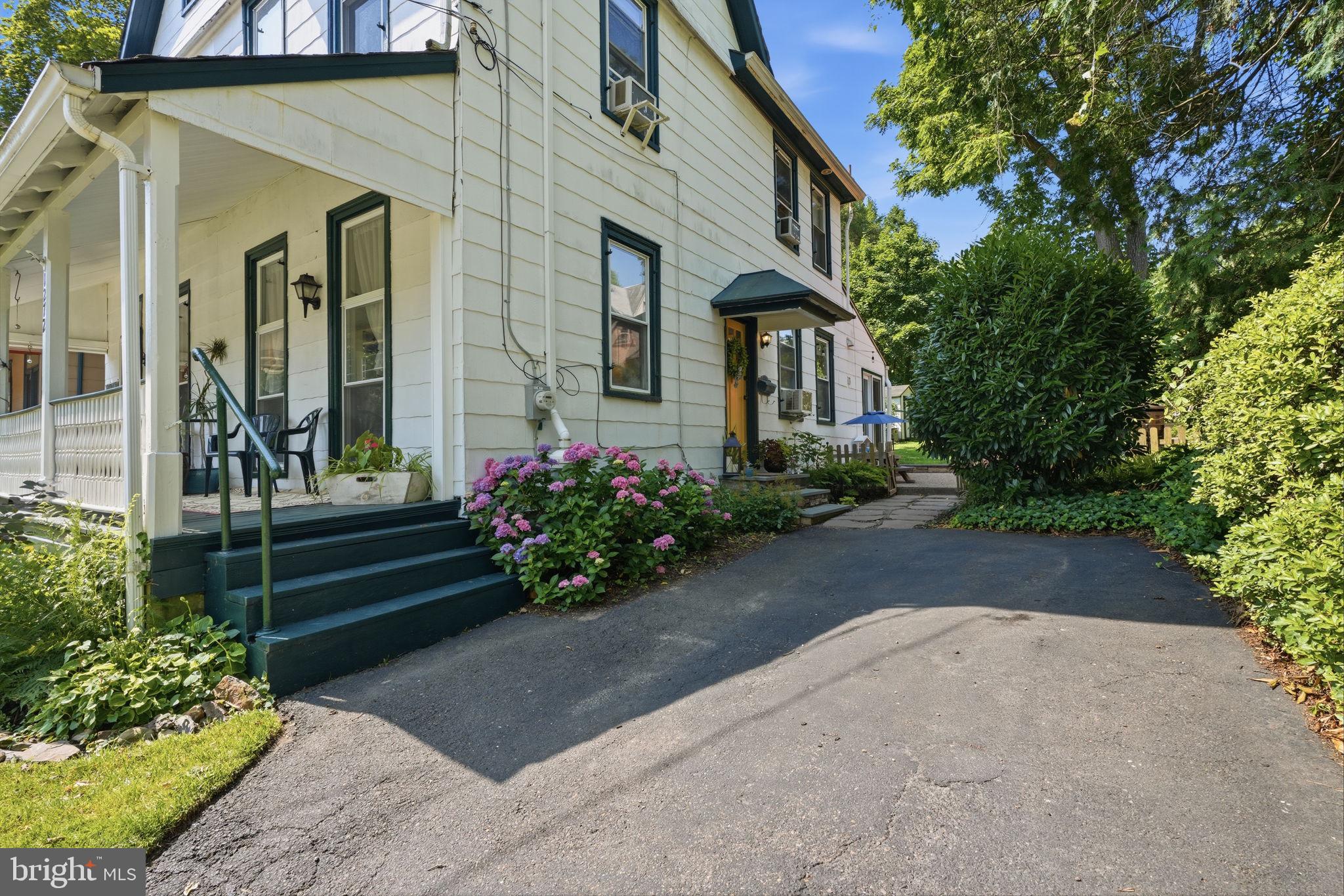 1272 Ashbourne Road Elkins Park, PA 19027 - Photo 3 of 31