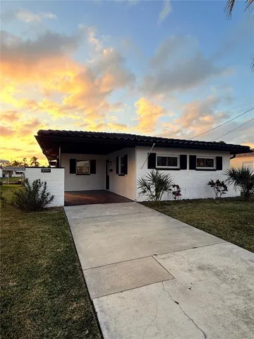 $2,200 | 5039 Pelican Drive, New Port Richey, FL 34652