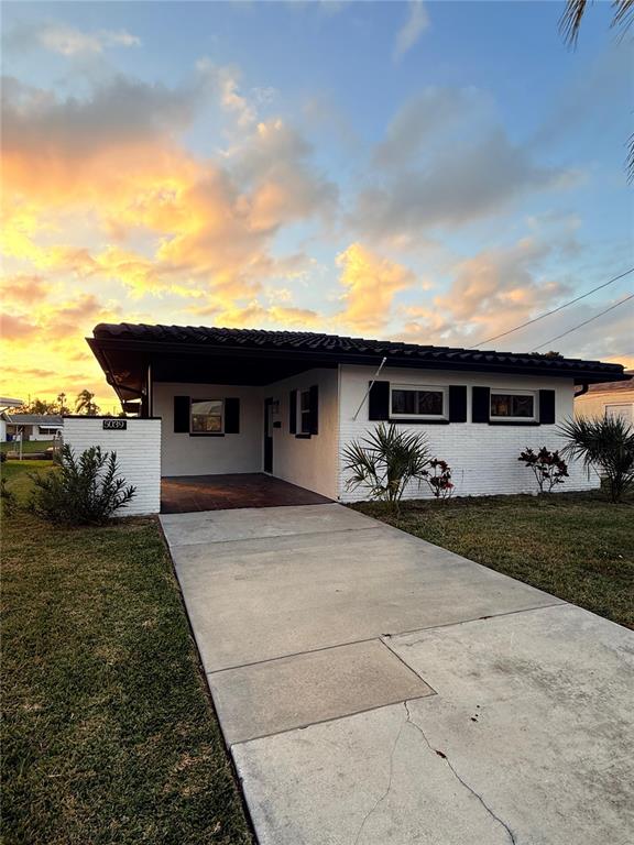 5039 Pelican Drive New Port Richey, FL 34652 - Photo 1 of 21