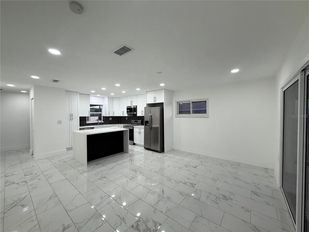 5039 Pelican Drive New Port Richey, FL 34652 - Photo 5 of 21