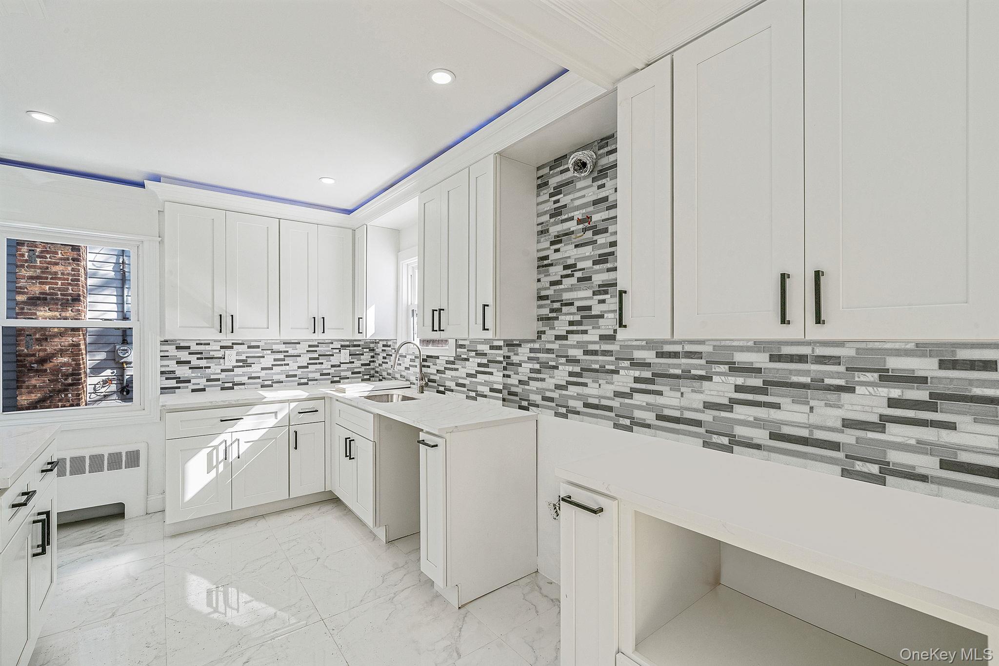 420 Devonshire Road Baldwin, NY 11510 - Photo 15 of 50