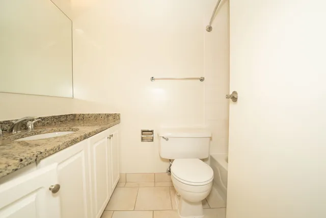 $3,824 | 750 North Rush Street, Unit 3203, Chicago, IL 60611