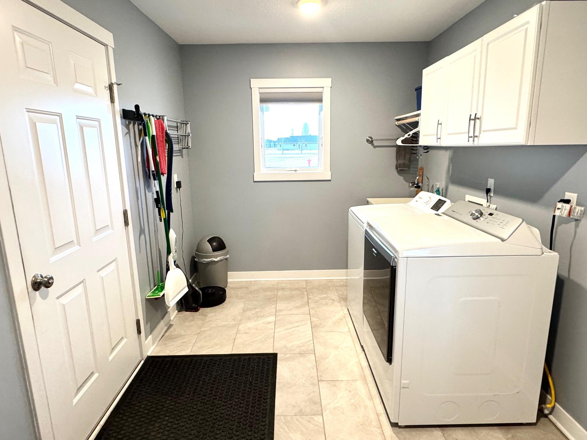 204 11th Street Southwest Roseau, MN 56751 - Photo 17 of 25