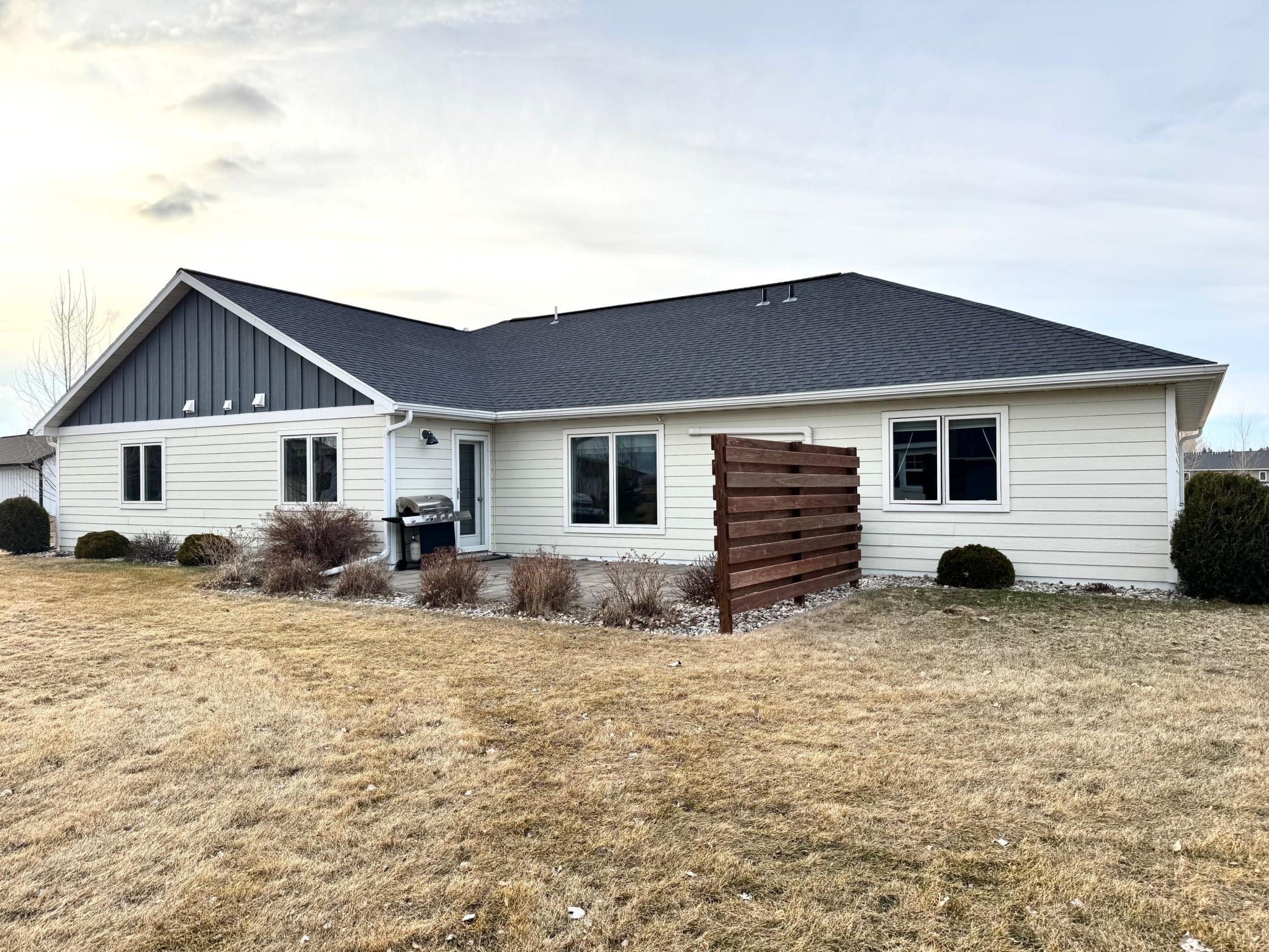 204 11th Street Southwest Roseau, MN 56751 - Photo 21 of 25