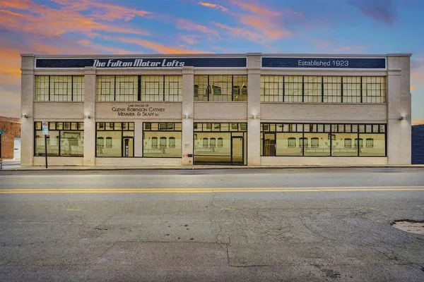 $310,000 | 400 Salem Avenue Southwest, Unit 1D, Roanoke, VA 24016