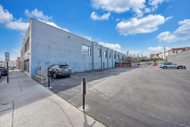 $315,000 | 400 Salem Avenue Southwest, Unit 1D, Roanoke, VA 24016