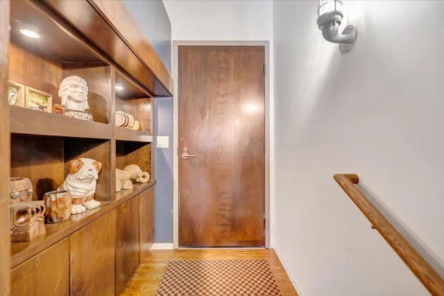 $315,000 | 400 Salem Avenue Southwest, Unit 1D, Roanoke, VA 24016