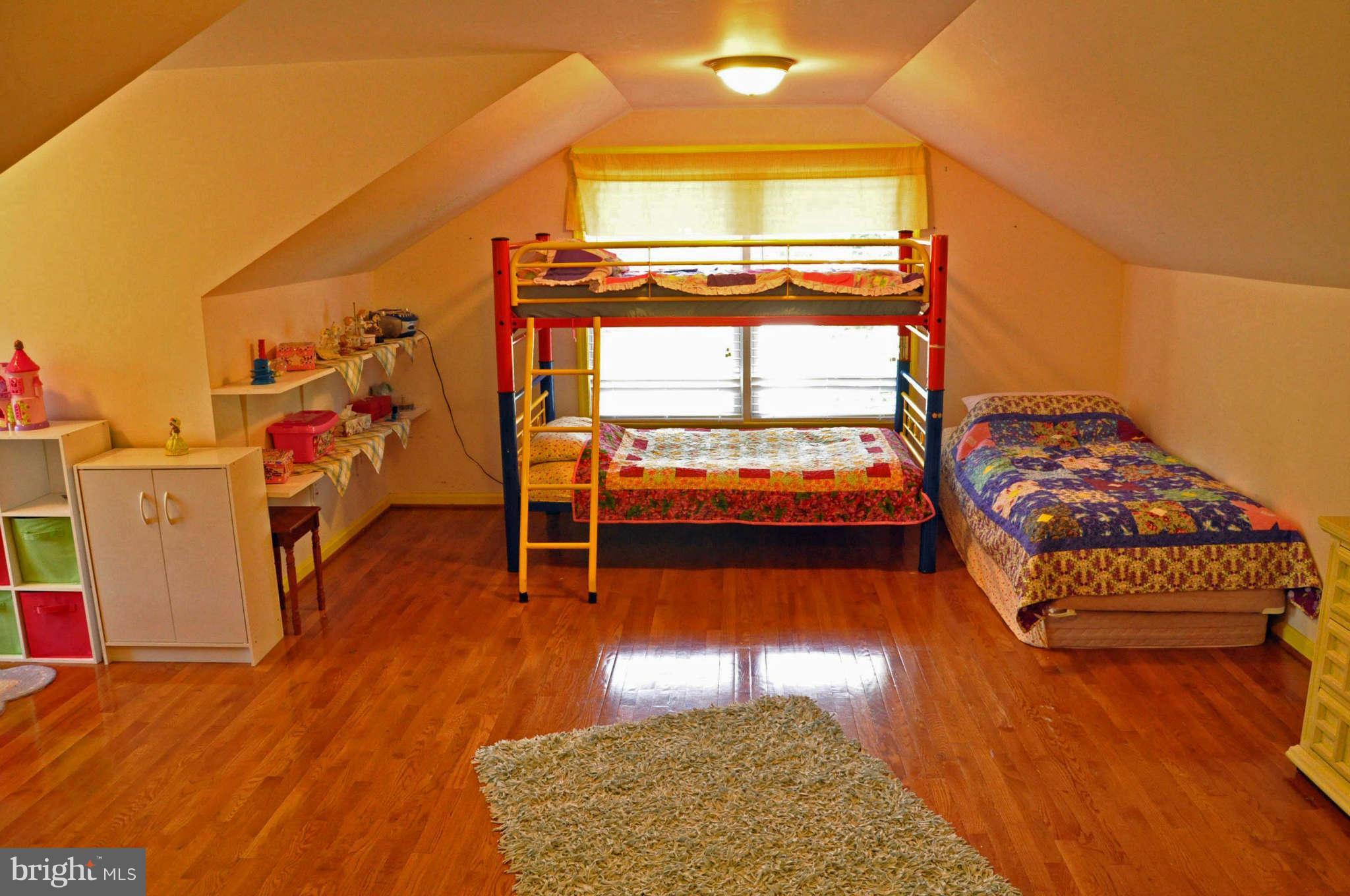 19025 Geeting Road Keedysville, MD 21756 - Photo 13 of 26 Huge 4th Bedroom