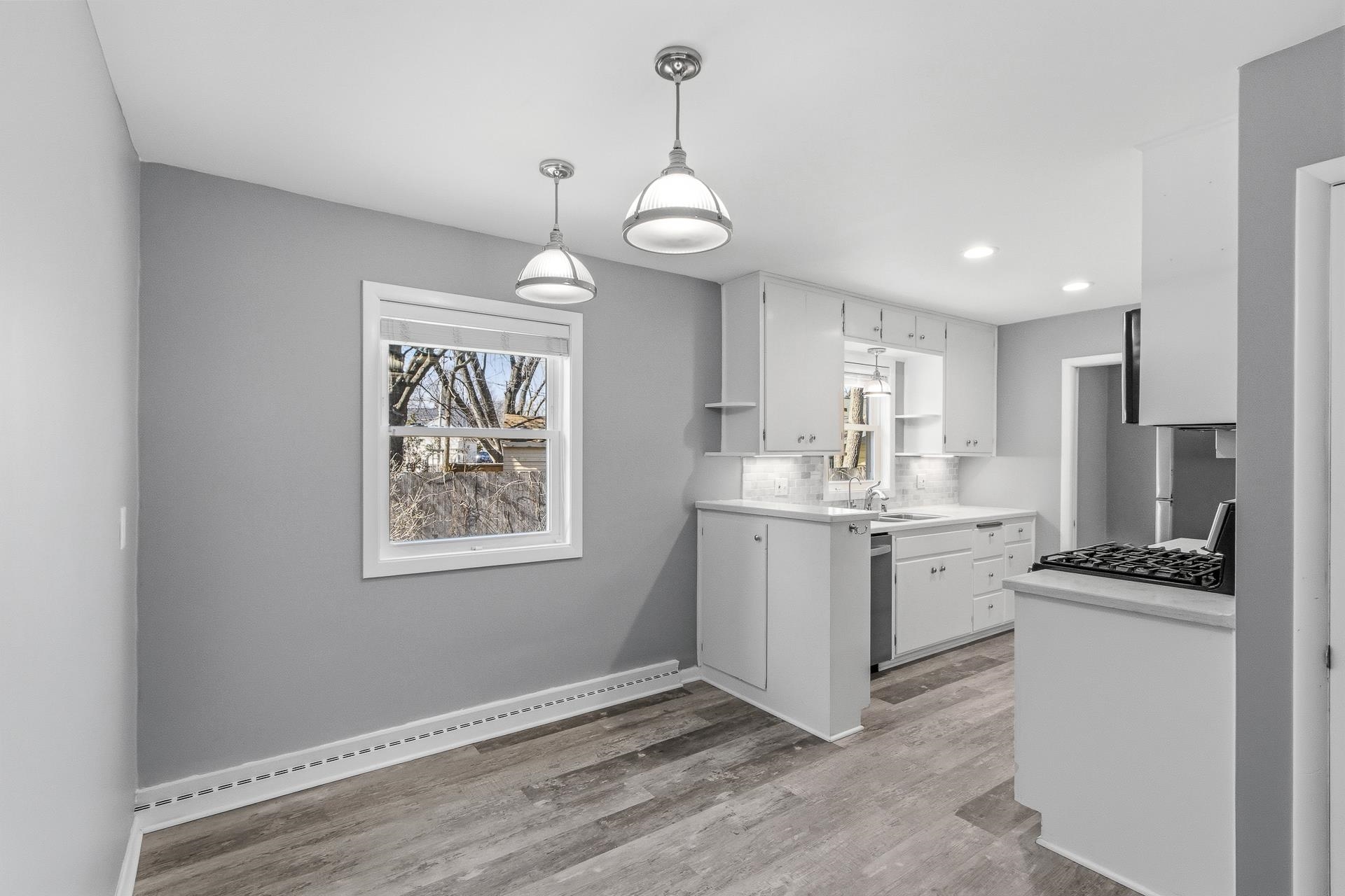 3701 Sargent Street Madison, WI 53714 - Photo 14 of 58