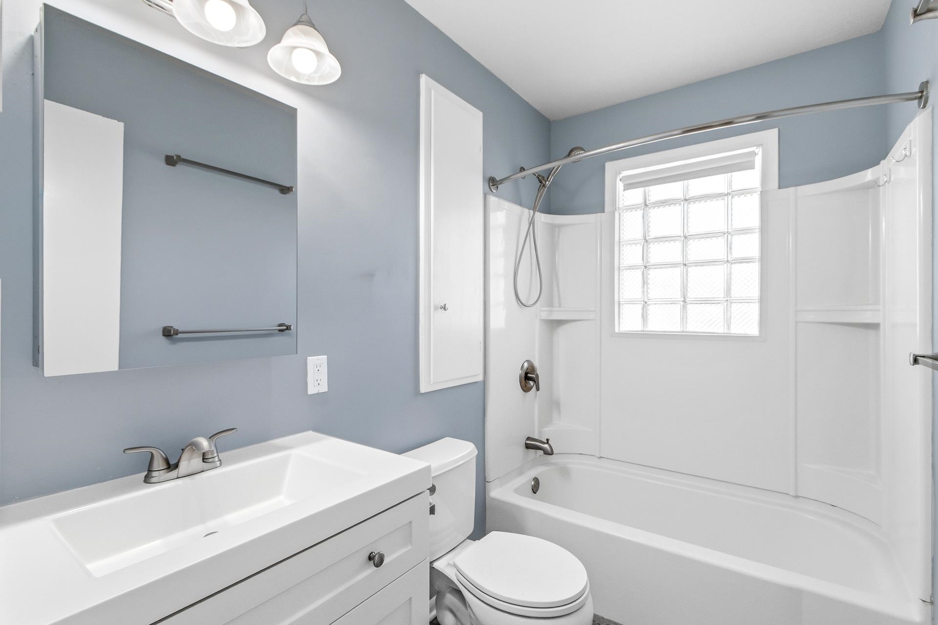 3701 Sargent Street Madison, WI 53714 - Photo 26 of 58