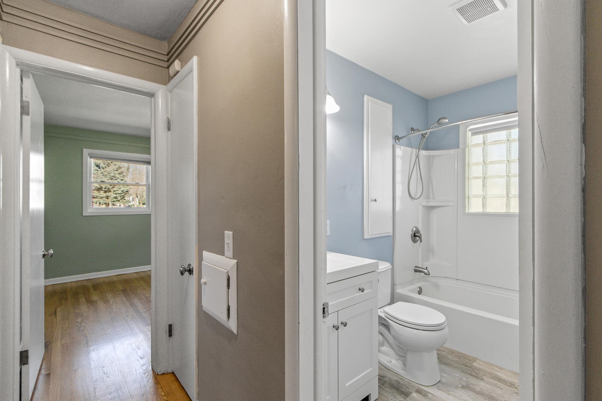 3701 Sargent Street Madison, WI 53714 - Photo 27 of 58