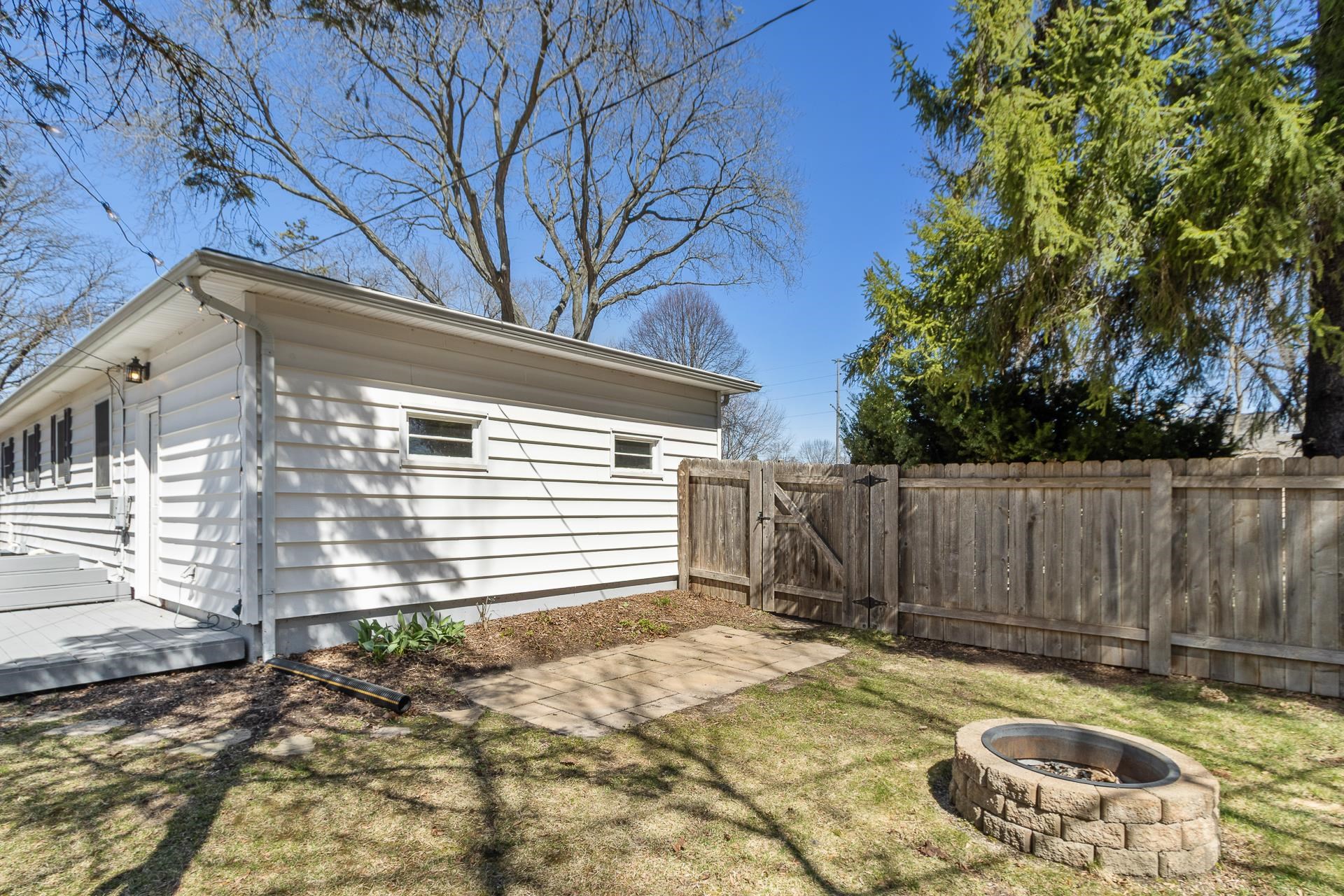 3701 Sargent Street Madison, WI 53714 - Photo 47 of 58