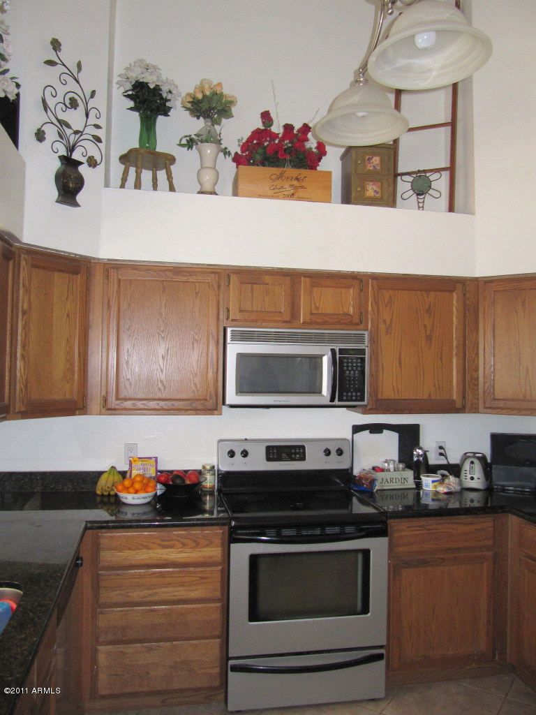 3631 East Decatur Street Mesa, AZ 85205 - Photo 12 of 23 Kitchen