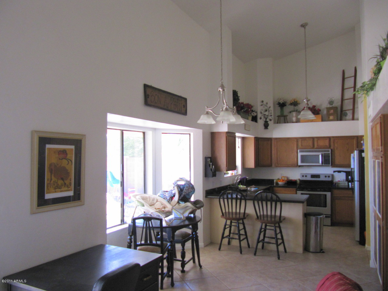 3631 East Decatur Street Mesa, AZ 85205 - Photo 4 of 23 Kitchen/Dining