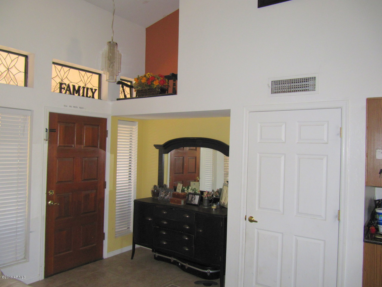 3631 East Decatur Street Mesa, AZ 85205 - Photo 6 of 23 Entry